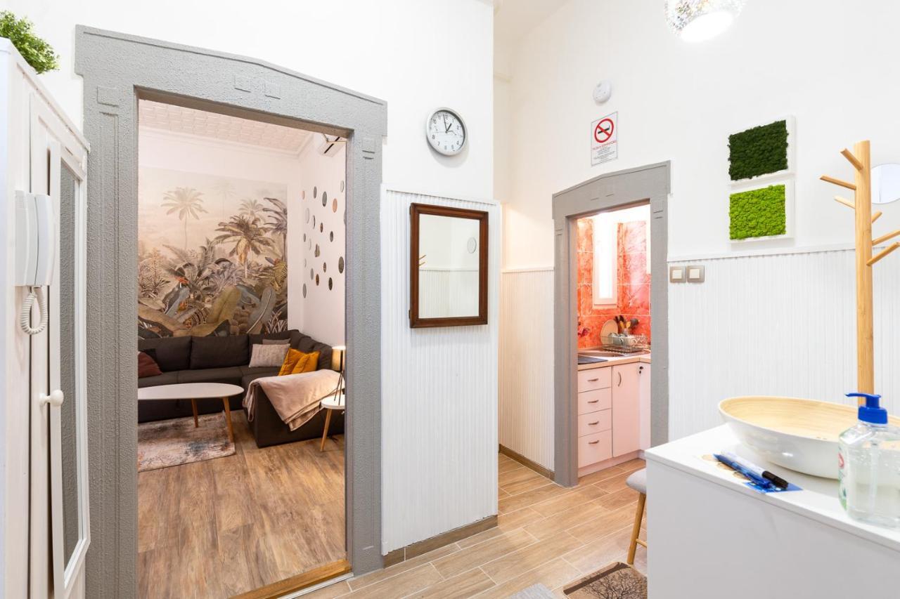 Stylish Modern Apartment Next To New York Cafe Boedapest Buitenkant foto